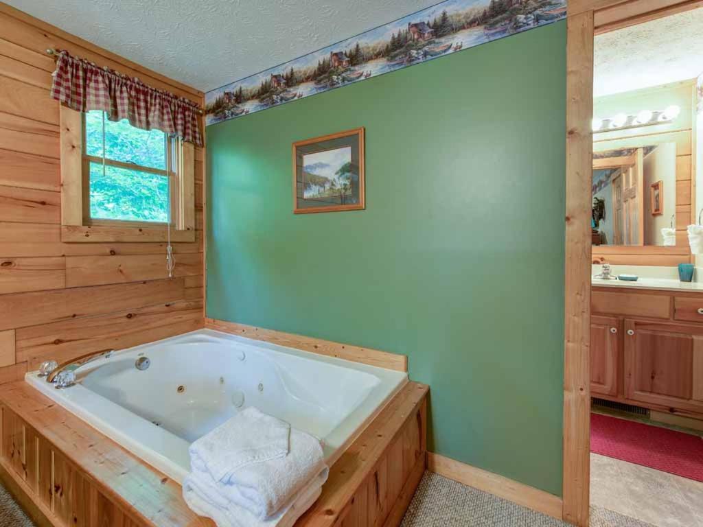 Cubs Cove Villa Gatlinburg Bagian luar foto